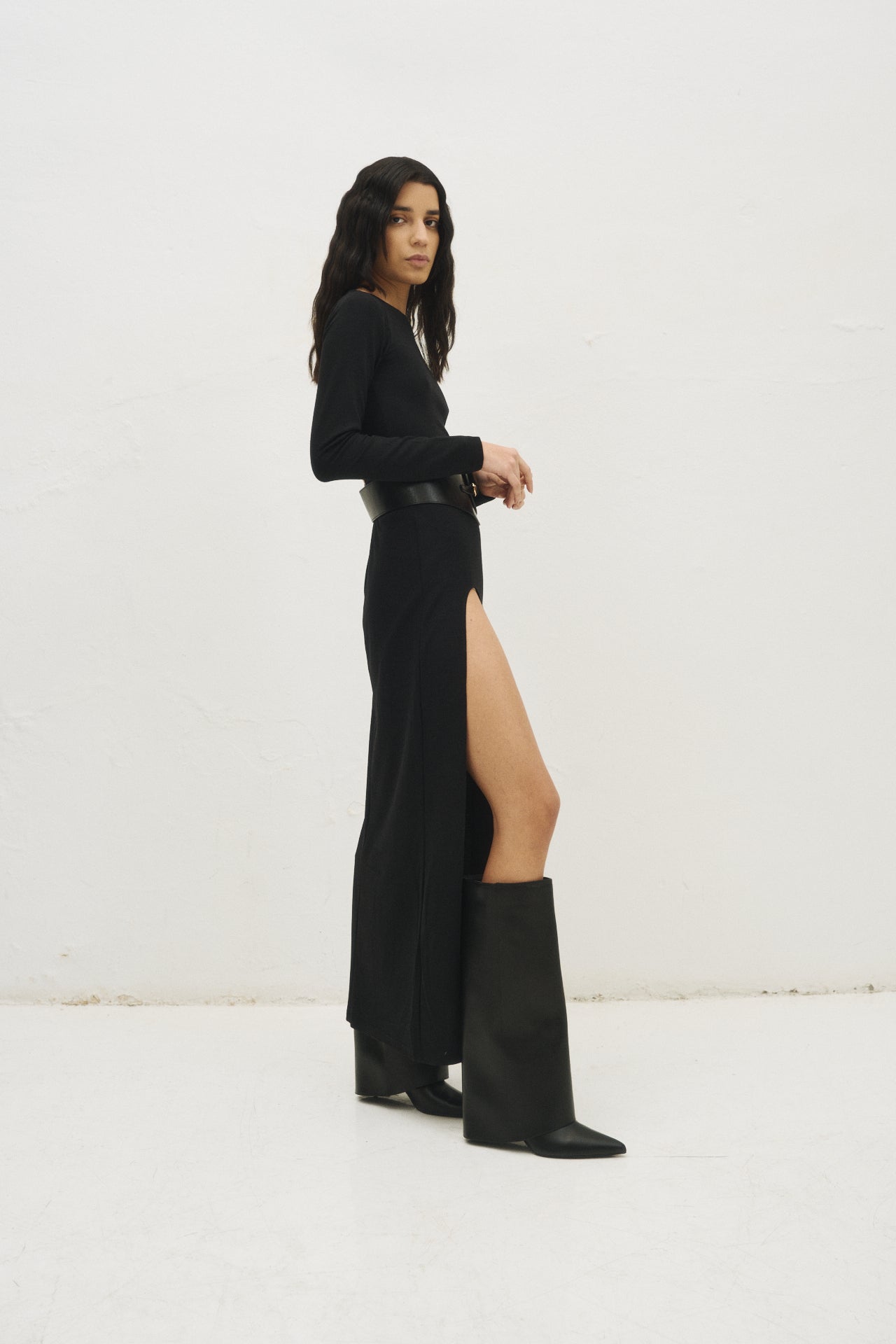 Maxi Dress in Merino Wool (Limited Edition) - Black - Selene